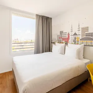 *** Otel B&B Hotel Basel İsviçre